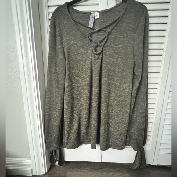 francesca's sweater - Picture 1 of 5